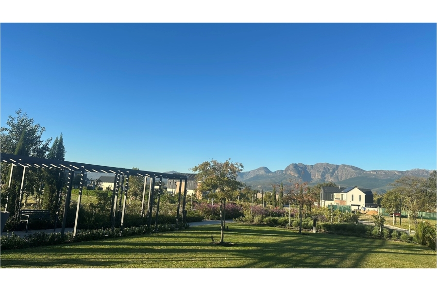 3 Bedroom Property for Sale in Lemoenkloof Western Cape